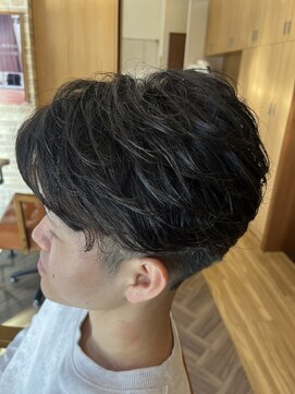 フレンズ 手稲店(friend's) フェザーパーマ風刈り上げ爽やかツーブロック