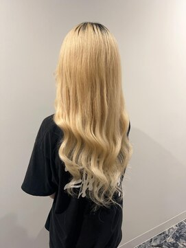 ブランシスヘアー(Bulansis Hair) ブロンドロング