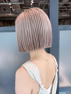 アルバム 銀座(ALBUM GINZA) ブリーチホワイトベージュボブショートミディアム_ba565142