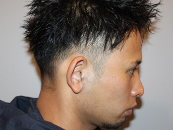 ホーミーズ(HOMIES)の写真/スパイラル／ツイスト／ツイストスパイラルなど、人気のメンズパーマが支持多め！再現性の高いスタイルへ！