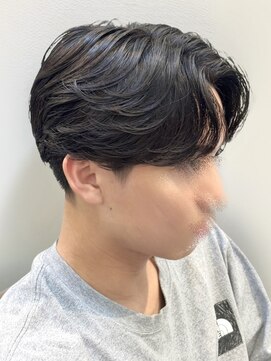 ビッケメンズヘア(Vicke Men's hair) ニュアンスパーマセンターパートメンズパーマメンズサロン韓国