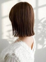 ミロアヴィタ 平尾(miroa vita)&nbsp;外ハネボブ アッシュブラウン 顔周りカット レイヤー 20代