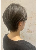 アッシュブラック大人耳掛けハンサムショート