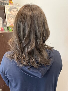 ヴィフ ヘアー(vif hair) ふんわりミディアムレイヤー