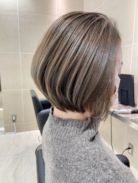 クララ ヒロシマセカンドフロア(CLALA Hiroshima 2nd floor) スタイリスト田邉　ショートボブ2