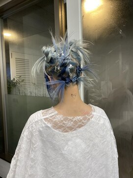レコ 渋谷(LECO) シャギーなアイスブルーデザインヘア