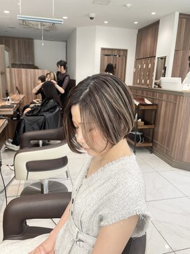 アッシュ 茗荷谷店(Ash) 白髪ぼかしハイライト