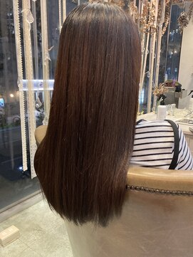 シェリ ヘアーアンドメイク(Cherie hair＆make) ダメージを気にせずに髪をストレートに
