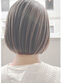ショートボブ