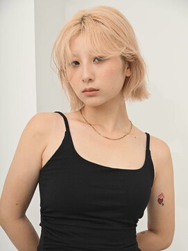 ラックスビー ユナイテッド 神戸三宮いくたロード店(LUXBE UNITED) ハイトーン くびれボブ 顔まわりレイヤー ホワイトミルクティー