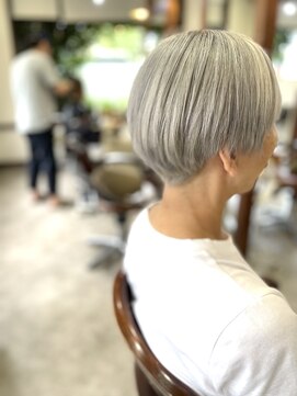 ヤソ(yaso) グレー×シルバー