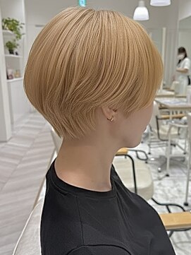 オルカ(ORCA) マッシュショート/抜きっぱなしブロンド/新宿/丸山