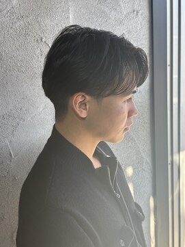 ニアウ 高崎店(Niau) MEN’S HAIR/フェザーパーマ/刈り上げセンターパート/群馬高崎