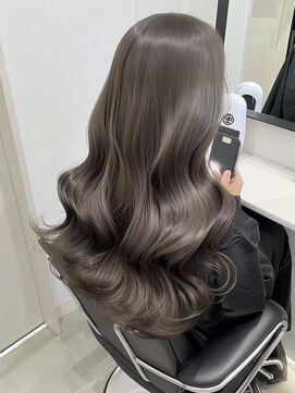 ネハス ナガオカ(nehus.nagaoka) ブリーチ//イメチェン/ホワイトブロンド/外ハネボブ/美髪