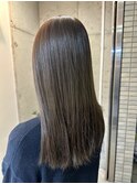 アッシュグレージュ
