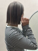 イル(iru)&nbsp;ローライトデザイン　ミックスカラー　デザインカラー　ボブ