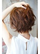 ザシー オモテサンドウ(The C) 20代30代40代50代ナチュラル大人可愛いレイヤーショートボブ