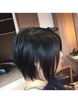ラプリュスヘアデザイン(La Plus) シャープなショート☆クールな女性