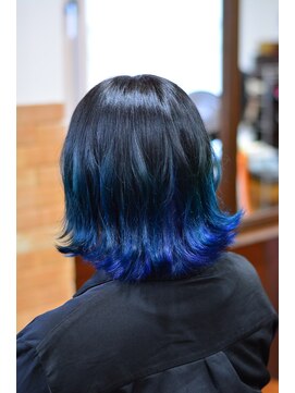 ヘアデザイン ヴォワール(hair & design voir) 外ハネ☆ブルーグラデーション