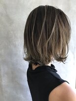 ムウ 難波(MOU)&nbsp;ハッシュカットフルバング似合わせカットレッドブラウン20代30代