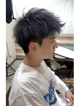 ティアラ 桜木町(TIARA) スパイキーショート アップバング ブルージュカラー