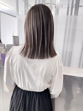 キング 梅田(K!ng) 梅田白髪ぼかしハイライト梅田ハイライトカラー