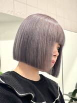 ラフ 立川(Laff)&nbsp;前下がりボブ 切りっぱなしボブ ショートボブ グレージュカラー