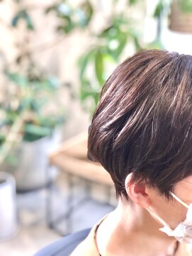 ウトカ(utoca) カールショート