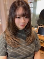 リベラル(liberal)&nbsp;小顔見え ハイレイヤー グラデーションカラー【20代/30代】