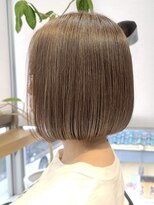 エリマバイフィフス 調布(elima by fifth) 調布イルミナカラーレイヤーボブウルフショートカットベージュ