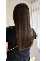 ログ(log)&nbsp;ニュアンスパーマ　髪質改善カラー　顔まわり　レイヤー　艶髪