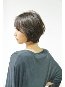 ゴッソ(gosso) ハンドドライできまるひし形ショートボブ