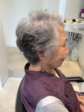 アーミー(ARMY) シニアショートパーマスタイル