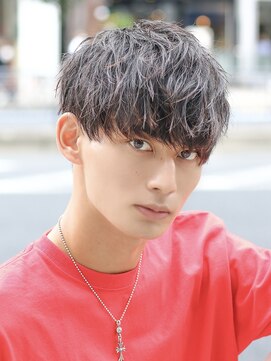 ベーア(Bar) ツーブロック刈り上げマッシュソフトツイストスパイラルパーマ