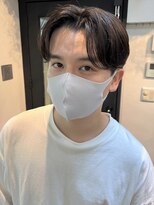 エクシア 西梅田店(EXCIA)&nbsp;【20・30代に人気】センターパート×ツーブロックスタイル