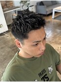 ツイストスパイラルパーマスパイキーショートフェードカット
