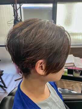 ワンバイワン(ONE BY ONE) 刈り上げショート