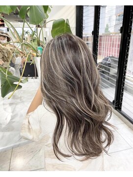 ブレンド 渋谷(BLend) ハイライトブルージュマチルダボブインナーグレージュ前髪