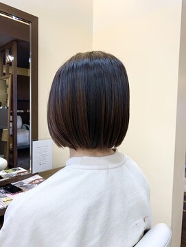 バード(bird) 切りっぱなしボブ