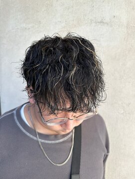 インフィニティー infinity HAIR SPACE BLOOM 波巻きパーマ/ハイライト