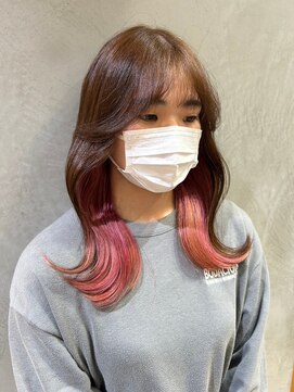 ヘアリゾート粋 新宿三丁目本店 【Miyuki】ロングレイヤースタイル/インナーカラー/ピンク