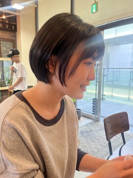 マイティ バイ エイチ(mighty by H) コンパスショート×黒髪