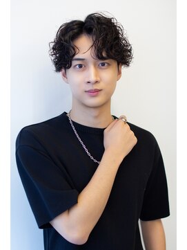 アコロン(acoron.) センターパート/池袋メンズカット