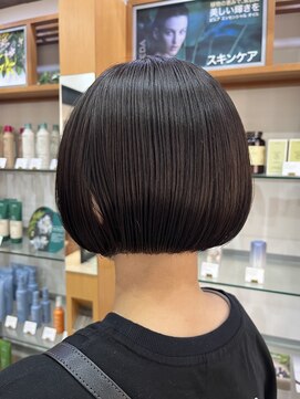 プランタンアヴェダ(printemps AVEDA) 可愛さ際立つコンパクトミニボブ