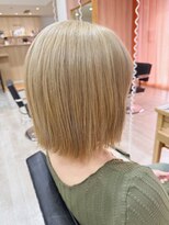 チェレ アズーリ 狭山店(Chere azuri)&nbsp;ダブルカラー・ケアブリーチ・ミルクティーベージュ・30代ボブ