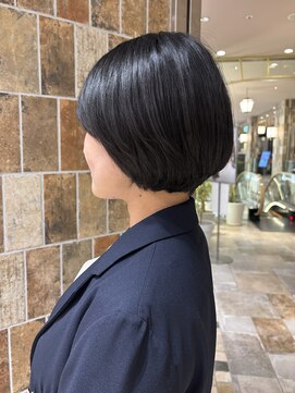 ピークアブー アヴェダ アトレ恵比寿(PEEK-A-BOO AVEDA) 伸ばしかけショートボブ大人可愛いひし形シルエット王道ショート