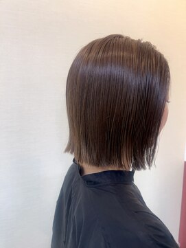ルーファス 恵比寿 渋谷(Ruufus) 40代50代　前髪なし　切りっぱなしボブ2604