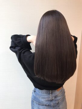 ピーディーフィノ 大通(PD fino) アッシュグレージュ×ツヤストレート