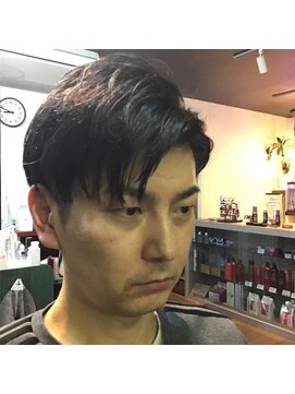 バーバーショップ カズー BARBER SHOP KA-ZOO 前下がりのグラデーションスタイル