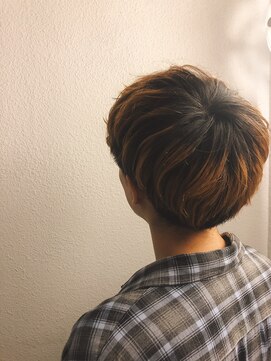 プレミアムバーバー 銀座店(PREMIUM BARBER produce by HIRO GINZA) ハイトーンマッシュスタイル